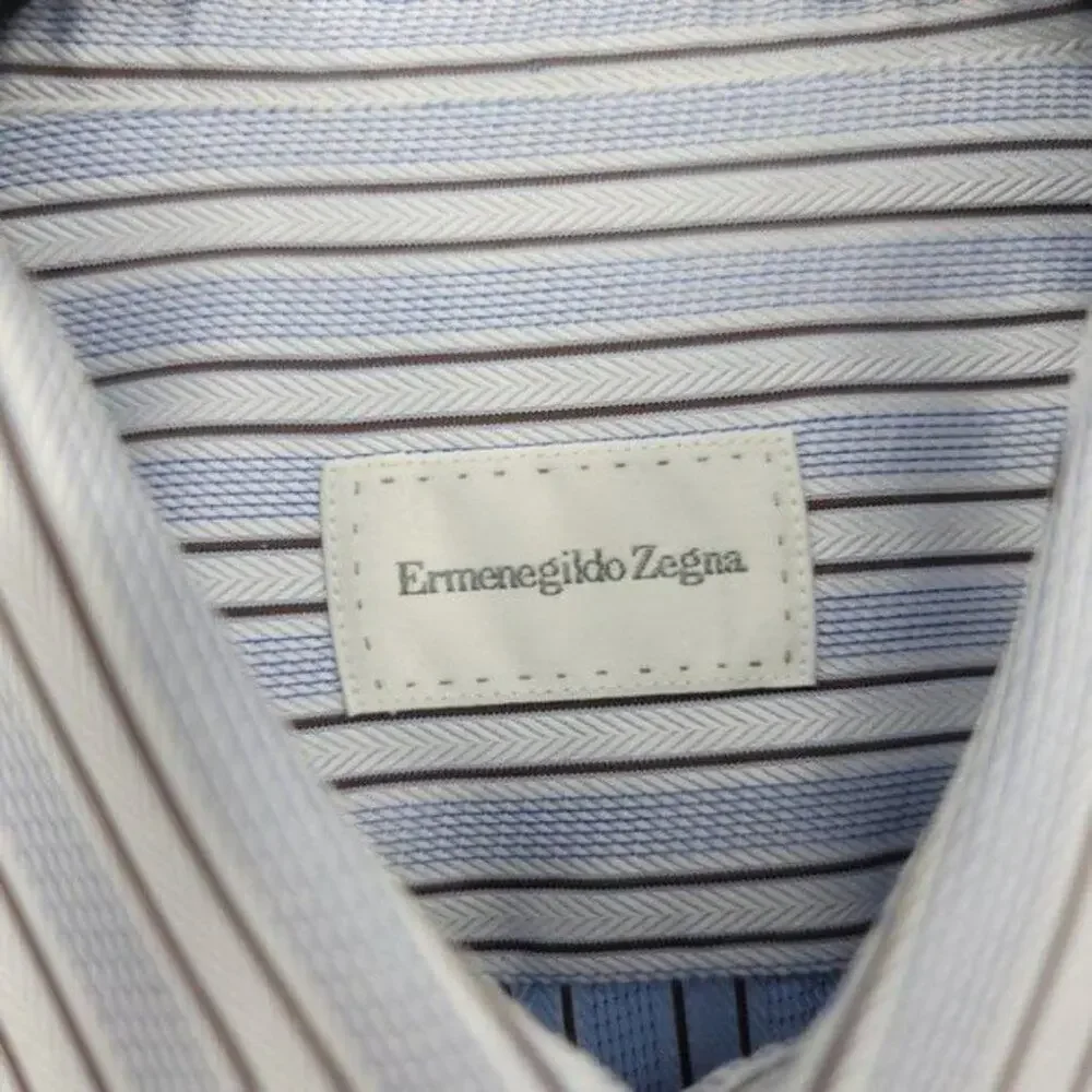Eremenegildo Zegna Regular Fit Striped Button Down Dress Shirt Size 39/15.5